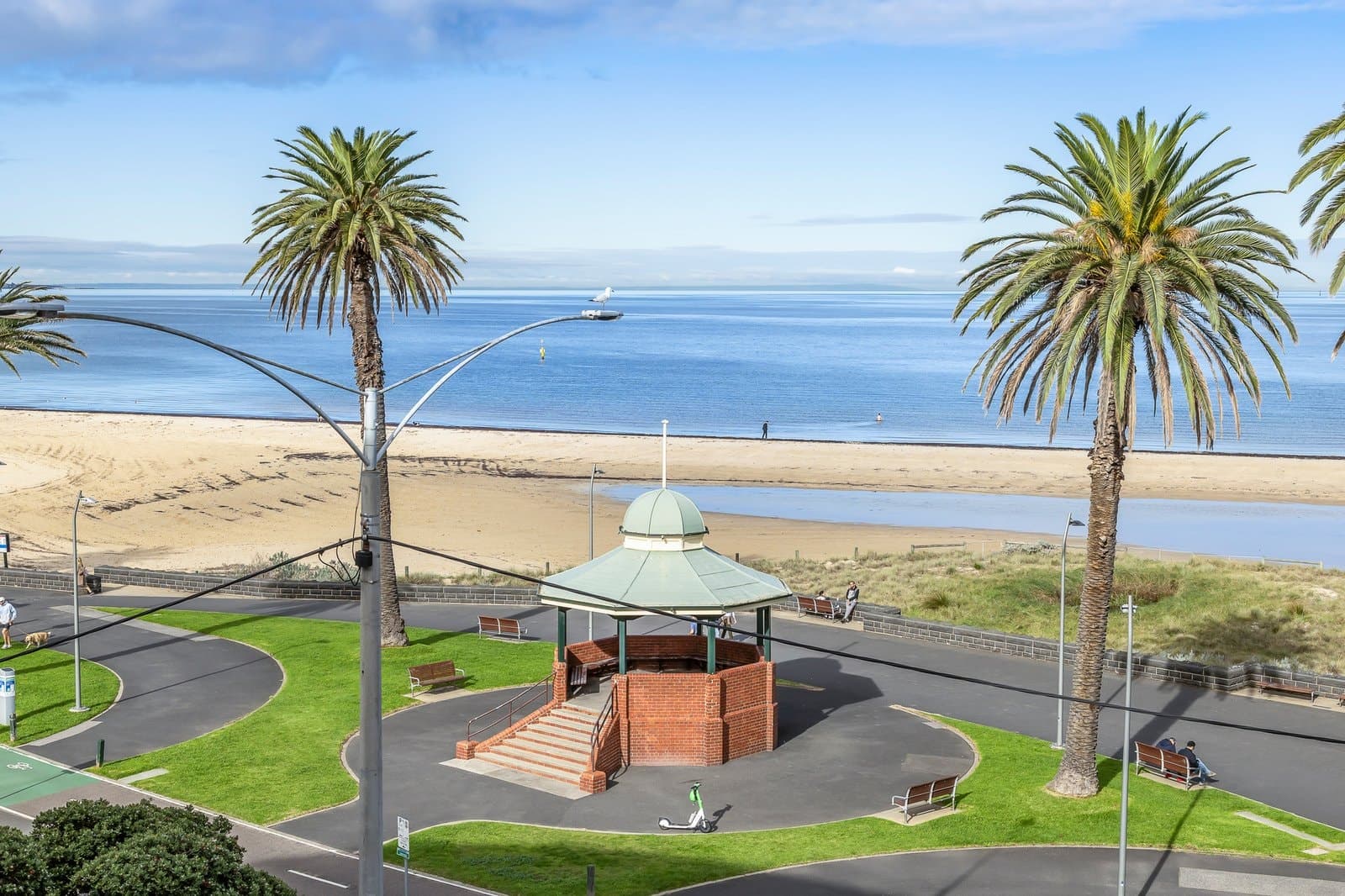 404/89 Beach Street, Port Melbourne, Port Melbourne - Thumbnail 2