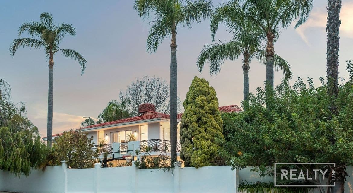 30 Weldon Way, City Beach 6015, City Beach - Image 1