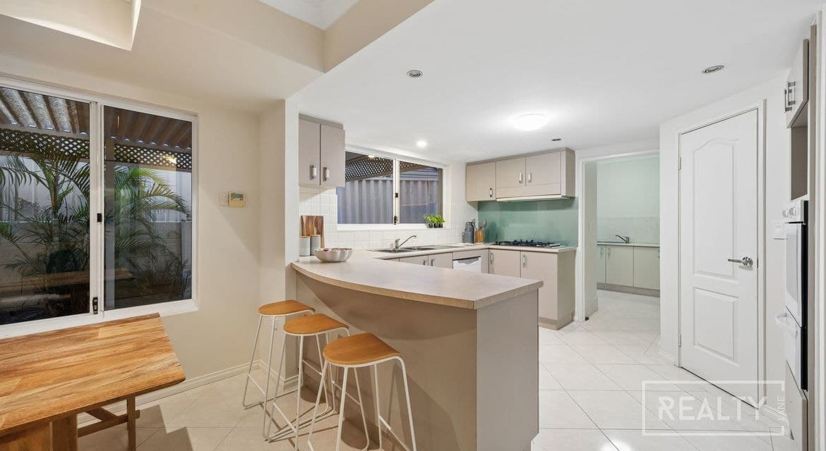 9C Wylie Place, Karrinyup 6018, Karrinyup - Thumbnail 7