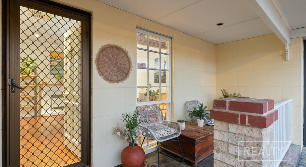 220 Newborough Street, Karrinyup 6018, Karrinyup - Thumbnail 4