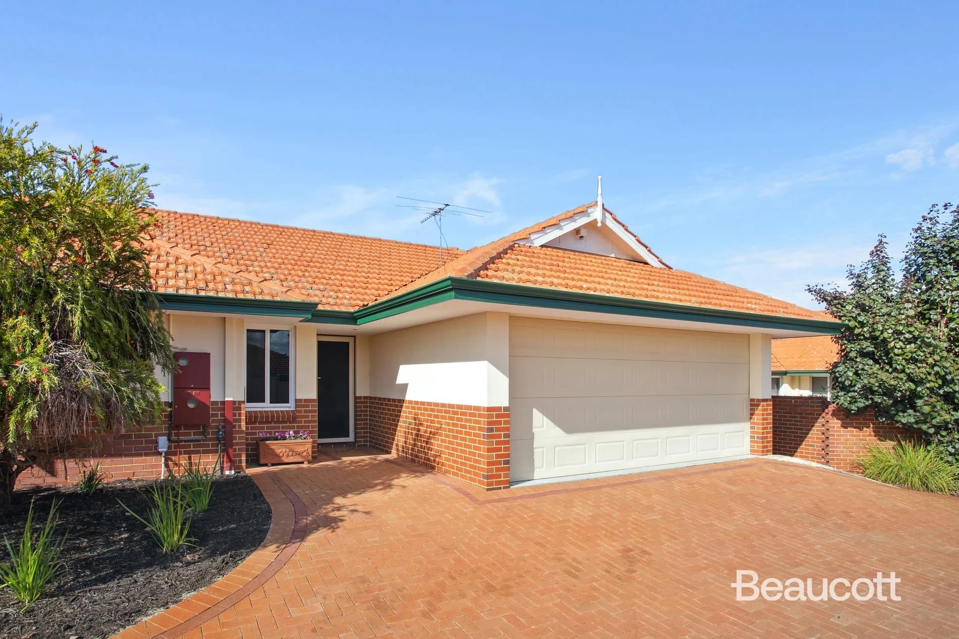 6/27 Falkirk Avenue, MAYLANDS WA 6051, Bedford - Image 1