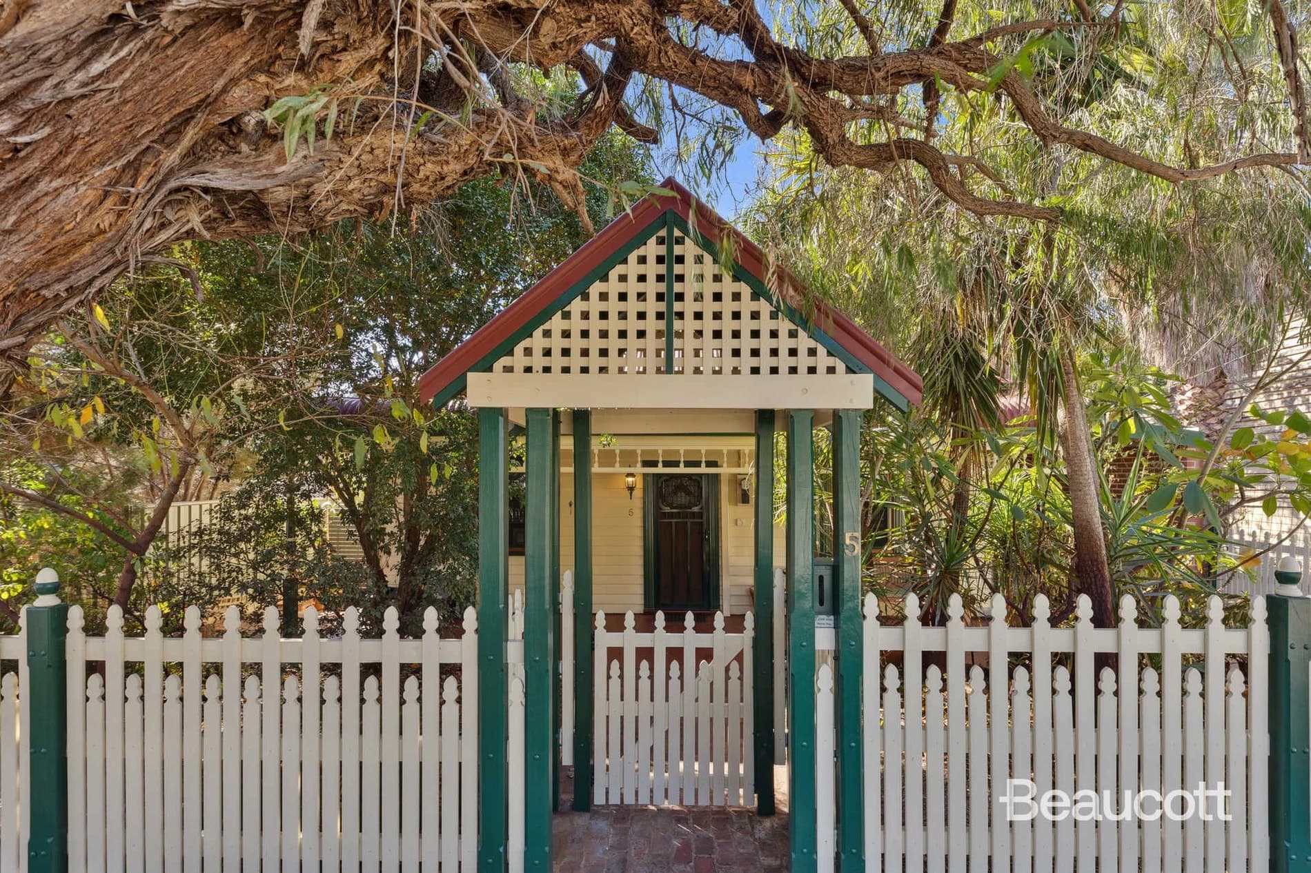 6/27 Falkirk Avenue, MAYLANDS WA 6051, Bayswater - Image 1