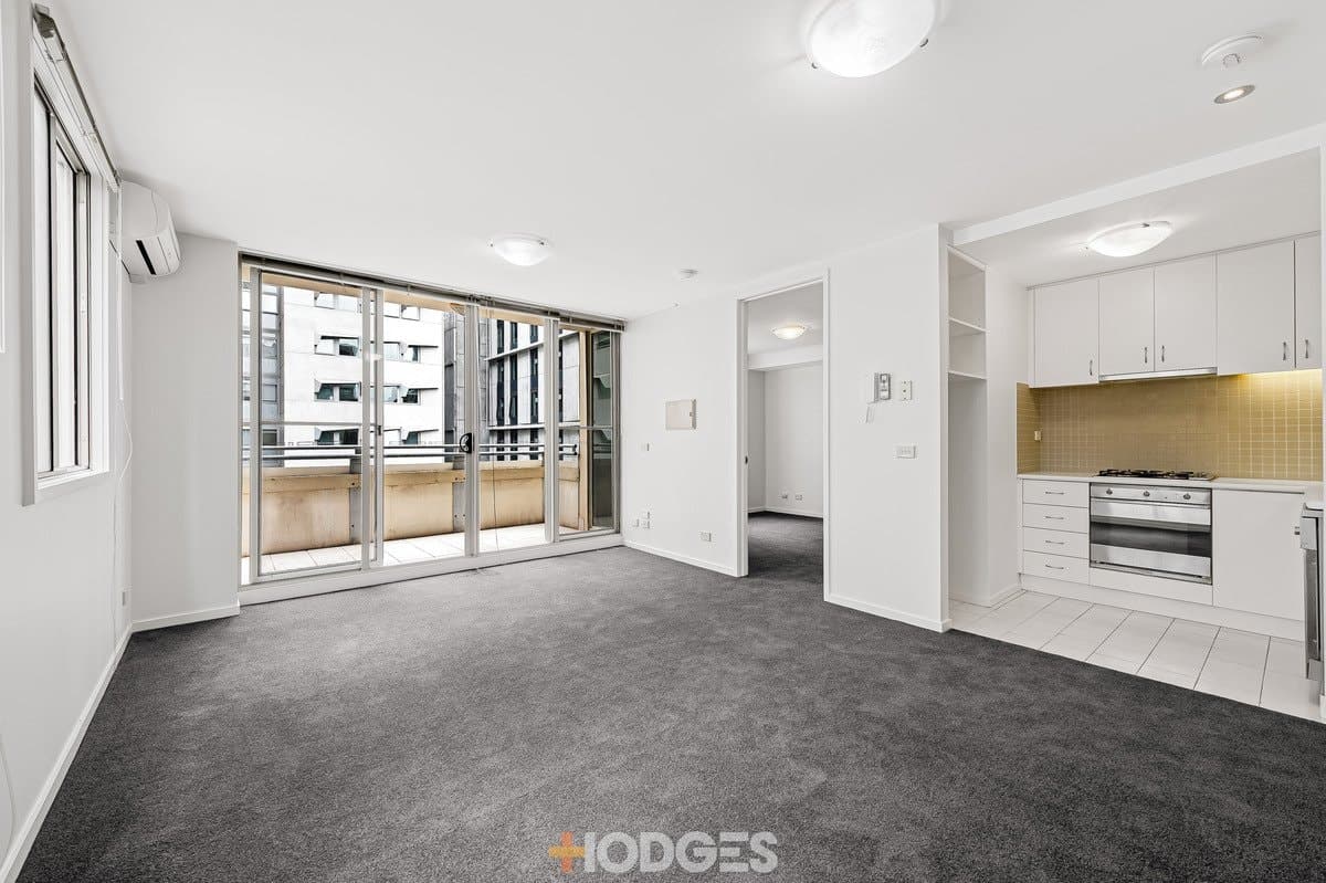 Melbourne, VIC, Carlton - Image 1
