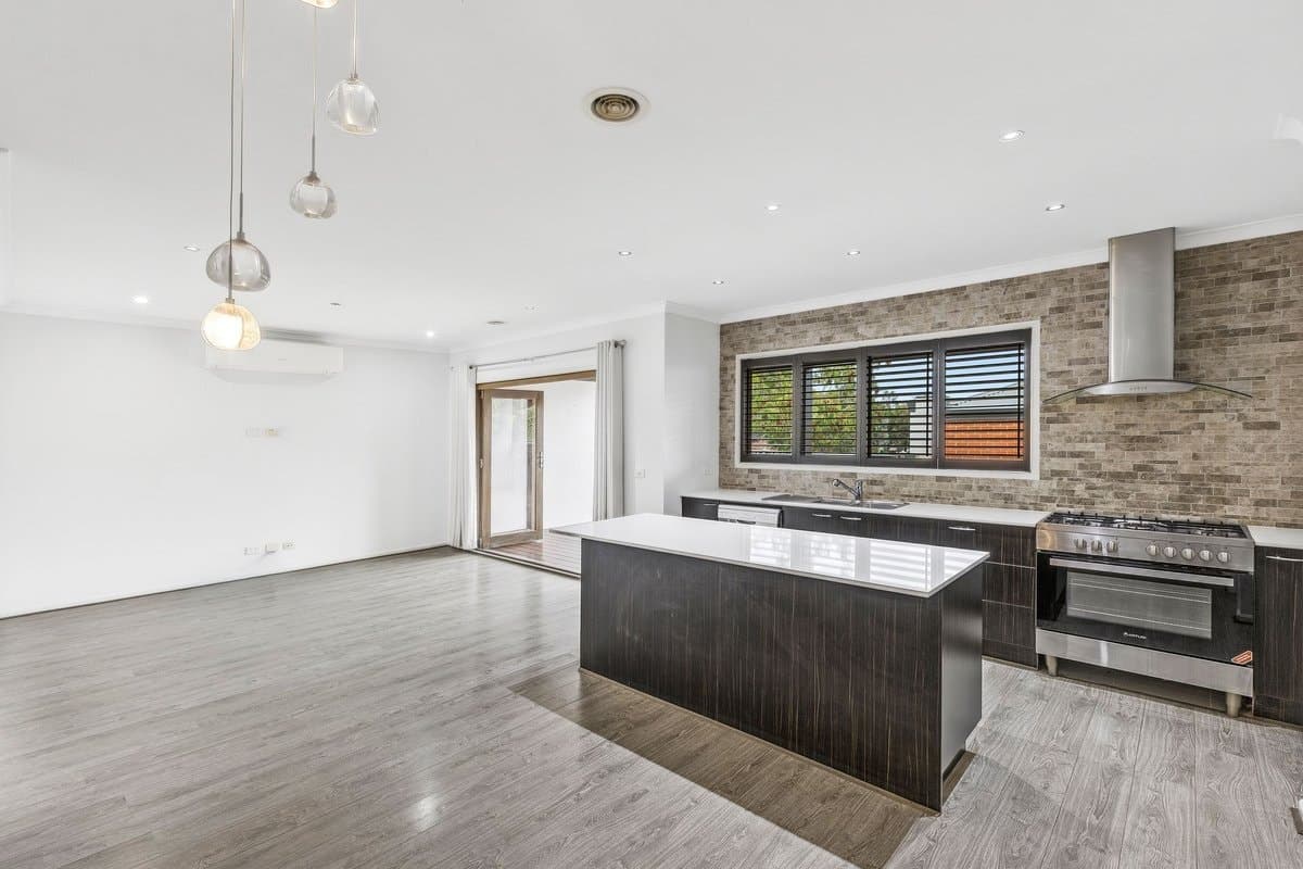 16 Village Green Dr, Leopold, VIC, 3224, Leopold - Thumbnail 2