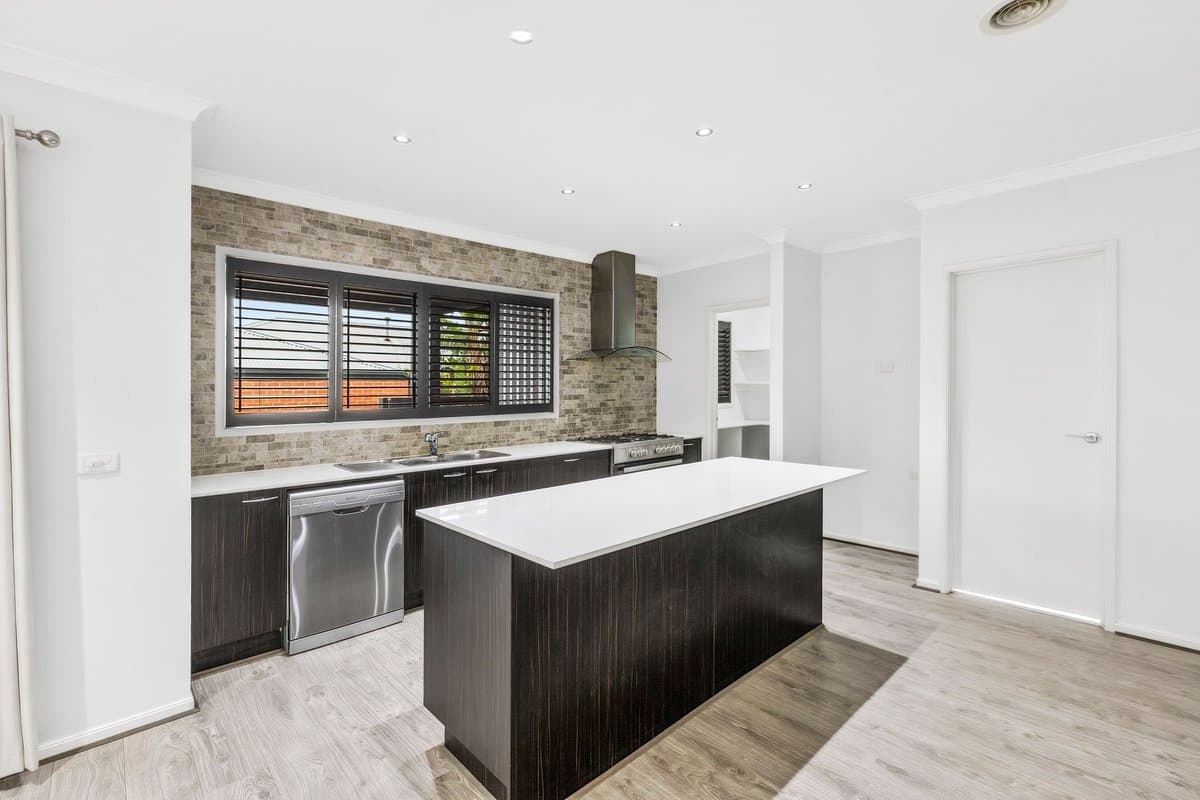 16 Village Green Dr, Leopold, VIC, 3224, Leopold - Thumbnail 3