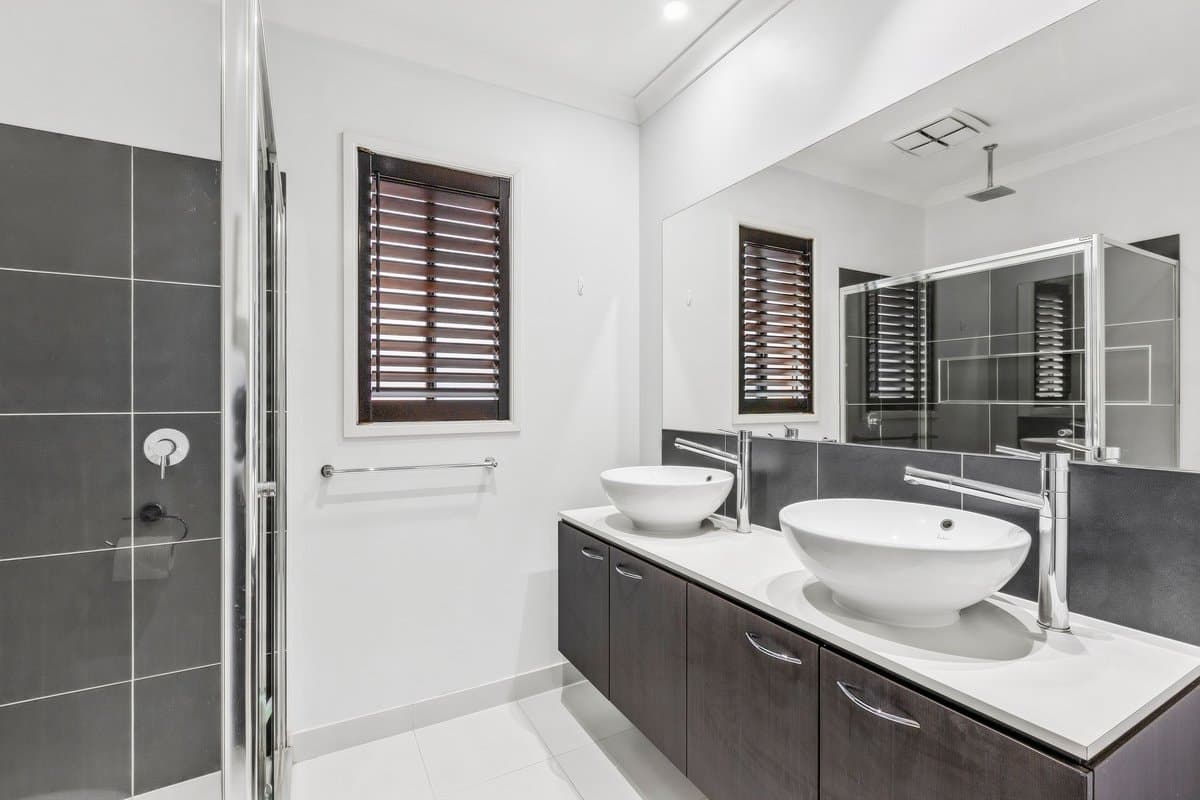 16 Village Green Dr, Leopold, VIC, 3224, Leopold - Thumbnail 4