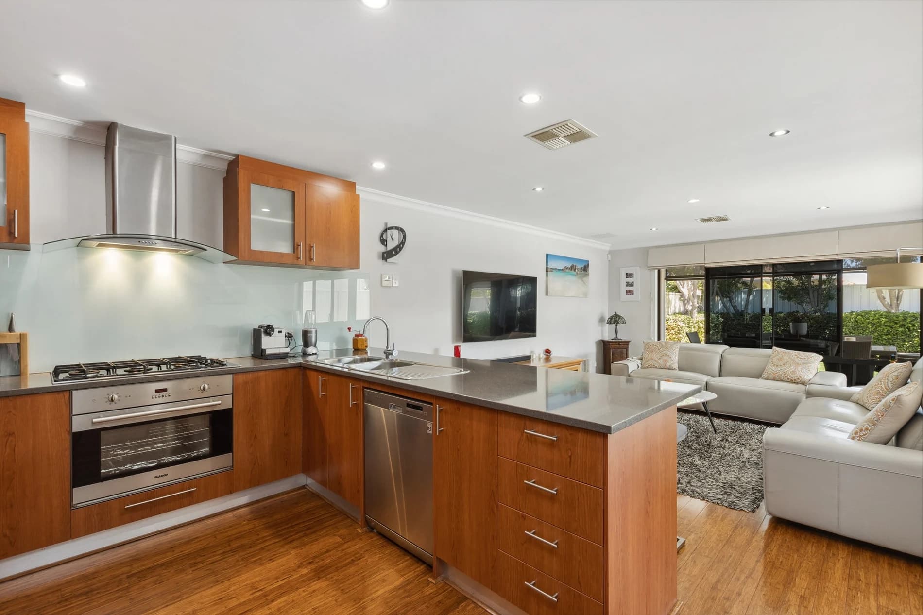 6/27 Falkirk Avenue, MAYLANDS WA 6051, Embleton - Thumbnail 3