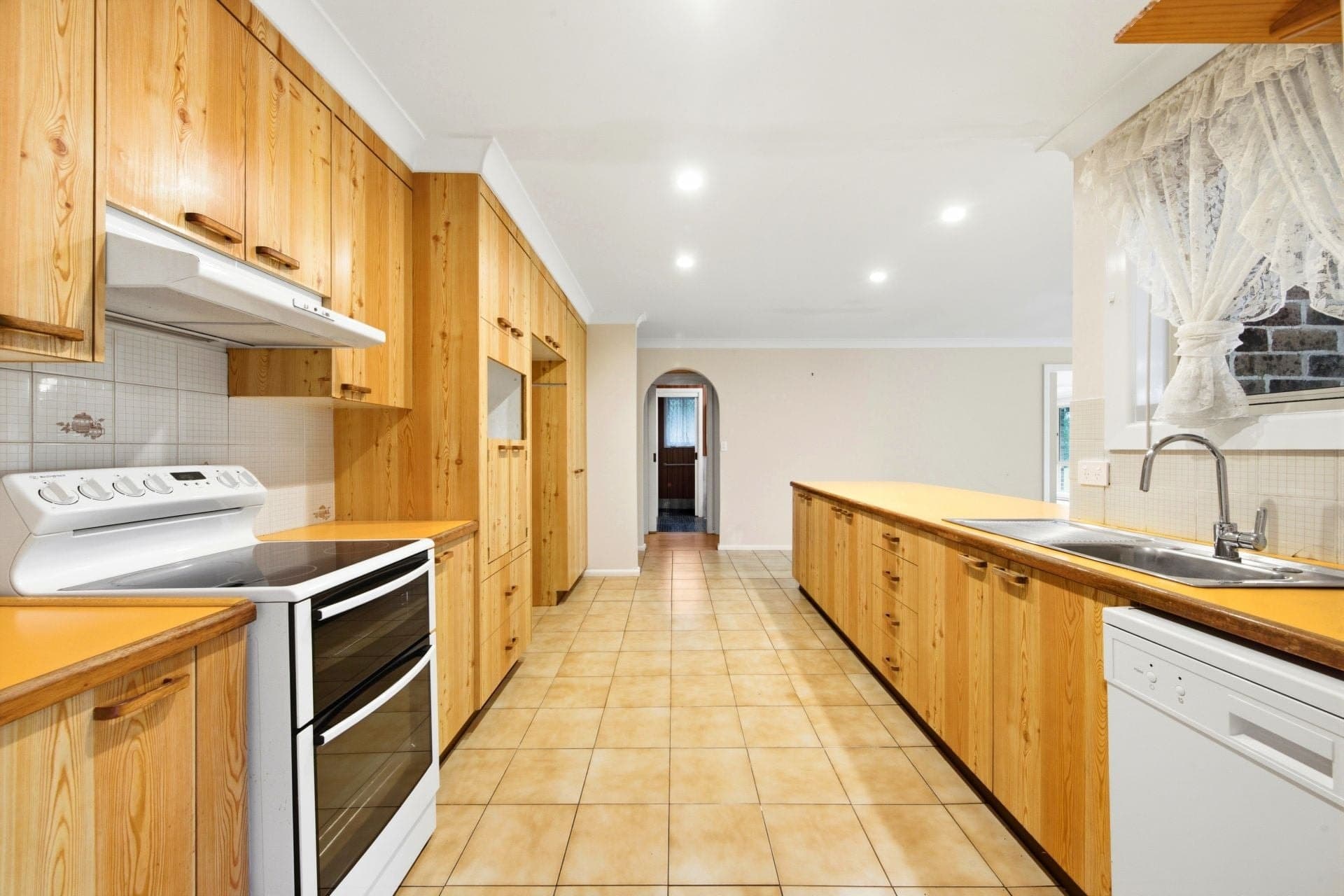 24 Benalla Avenue Kellyville NSW, Kellyville - Thumbnail 2