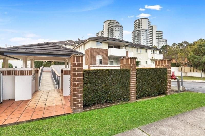 9/4-10 Orange Grove Castle Hill NSW, Castle Hill - Image 1