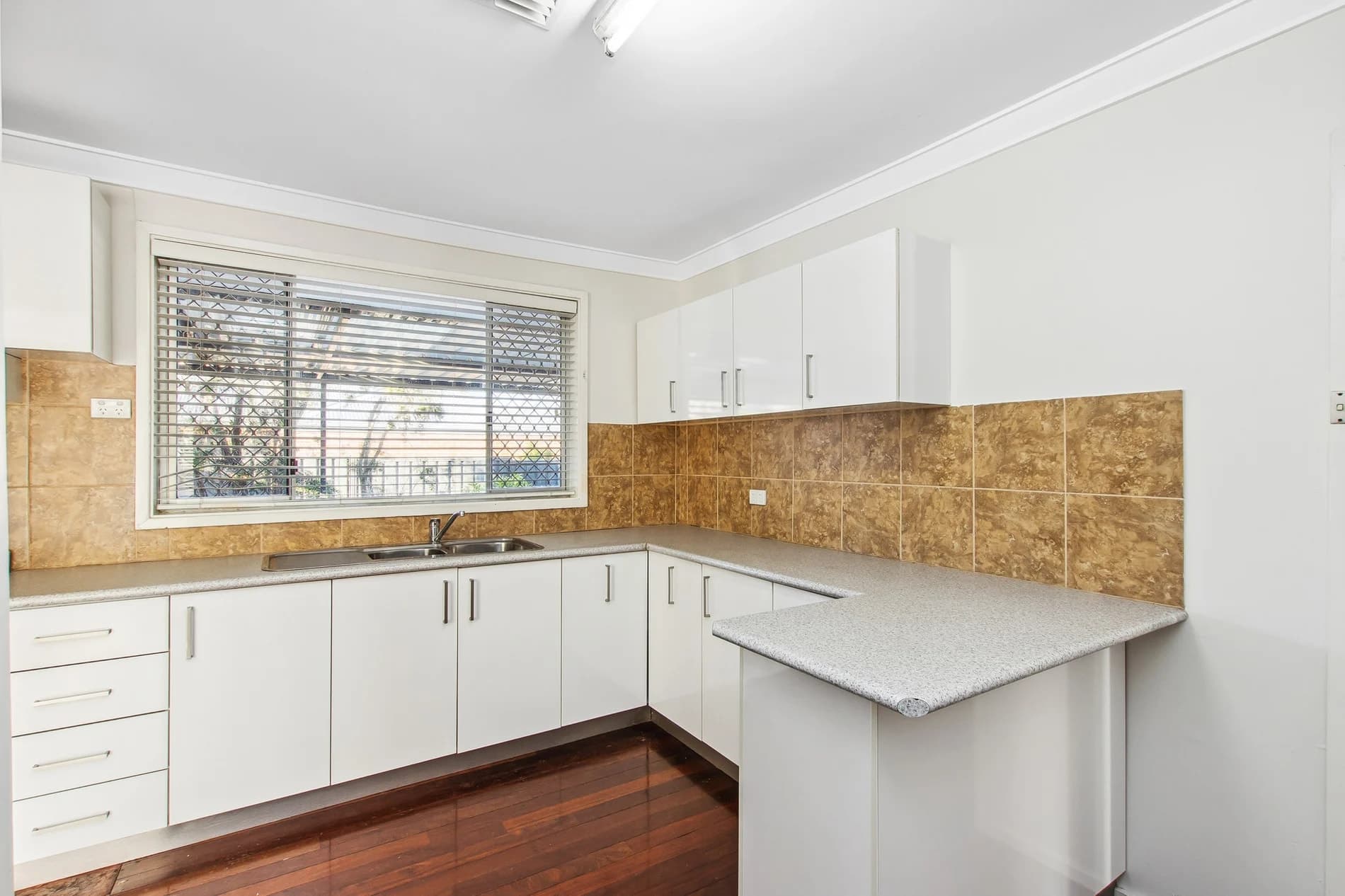 6/27 Falkirk Avenue, MAYLANDS WA 6051, Embleton - Thumbnail 2