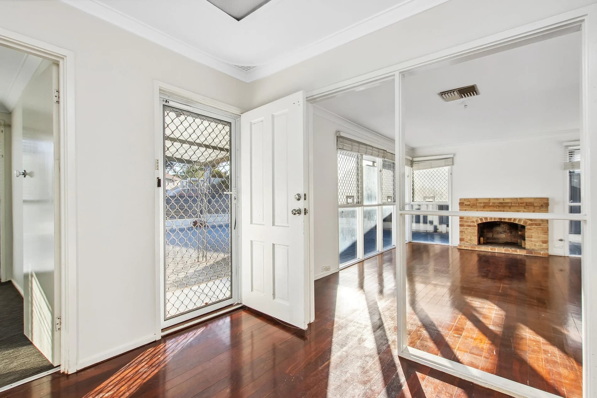 6/27 Falkirk Avenue, MAYLANDS WA 6051, Embleton - Thumbnail 3