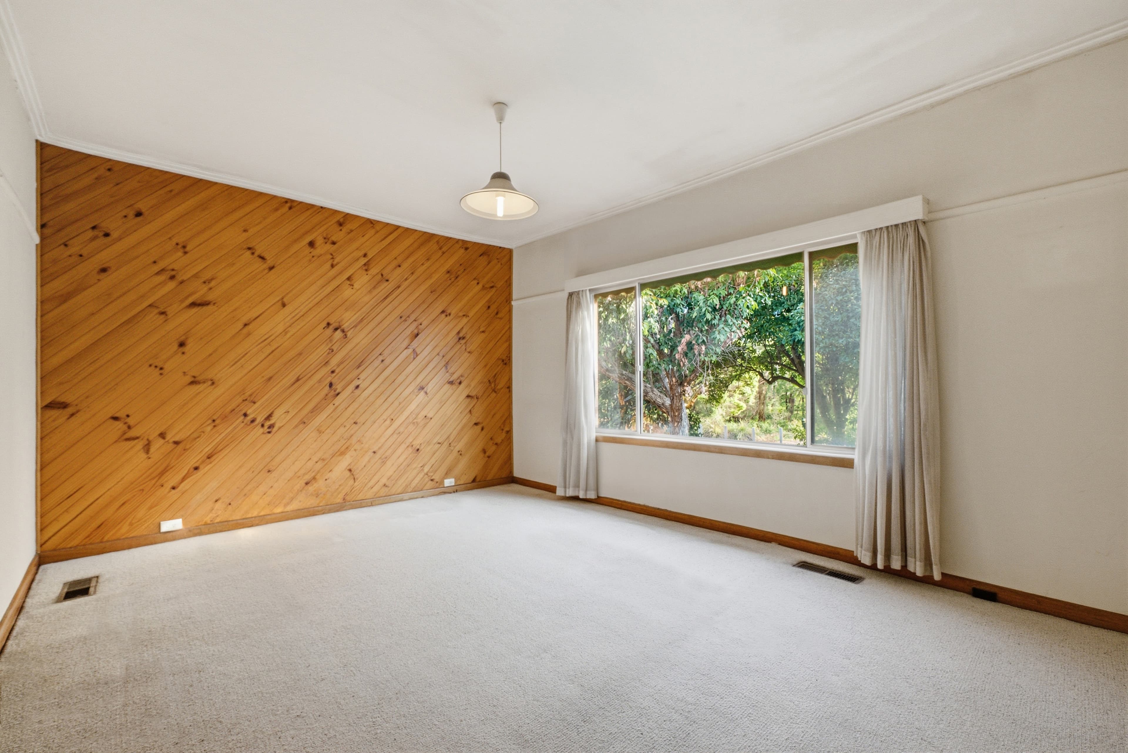 62 Ashwood Drive, Ashwood - Thumbnail 3