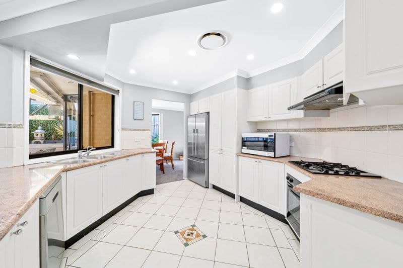 26 Glen Abbey Street Rouse Hill NSW, Rouse Hill - Thumbnail 4