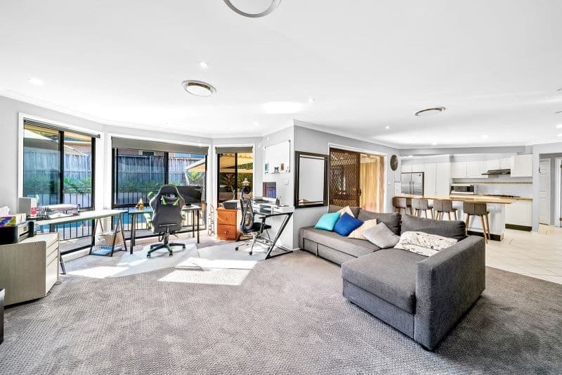 26 Glen Abbey Street Rouse Hill NSW, Rouse Hill - Thumbnail 5