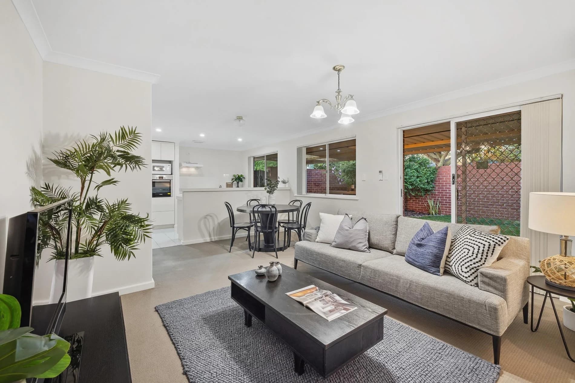 6/27 Falkirk Avenue, MAYLANDS WA 6051, Bedford - Thumbnail 2