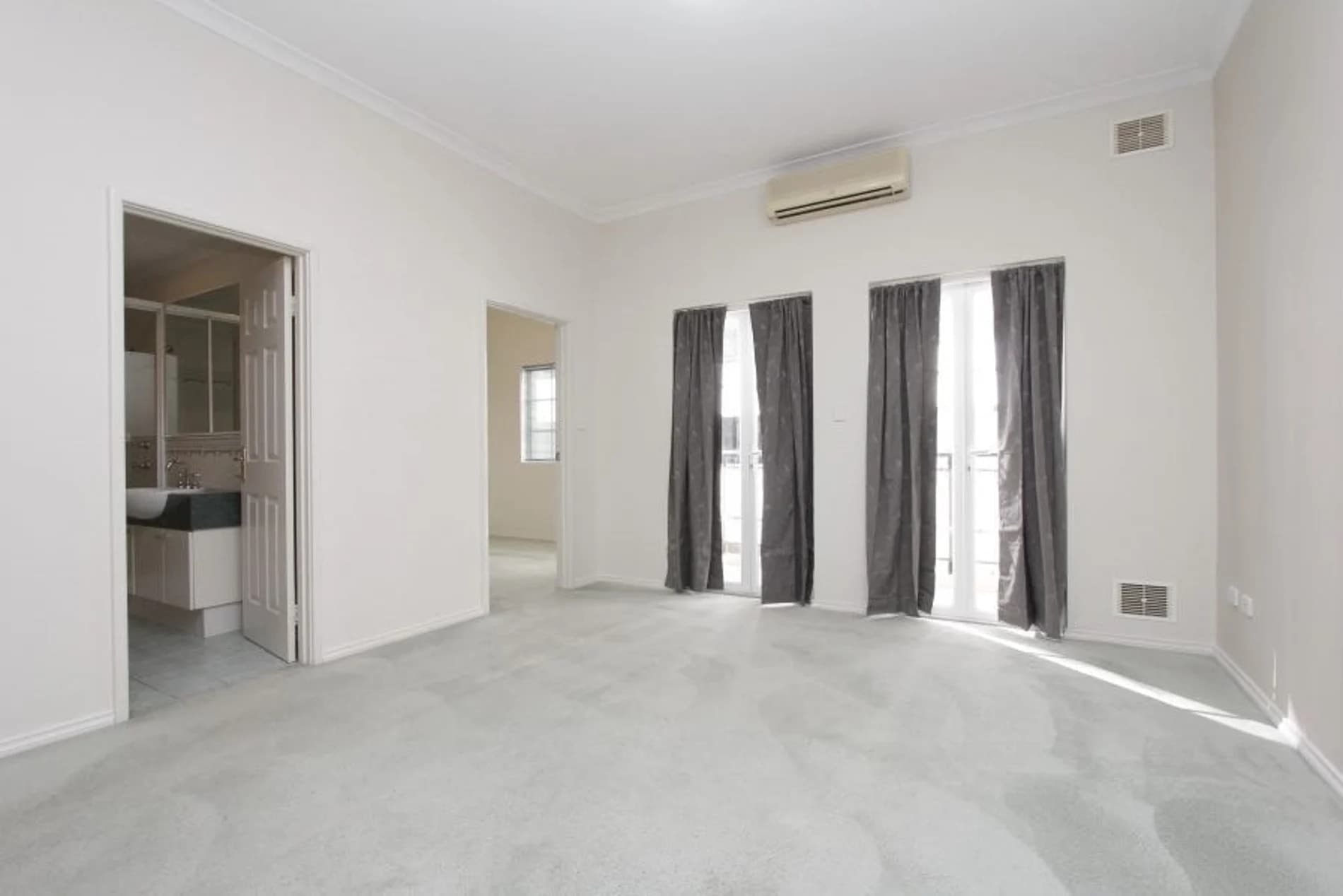 53/133 Lincoln Street, PERTH WA 6000, Perth - Thumbnail 2
