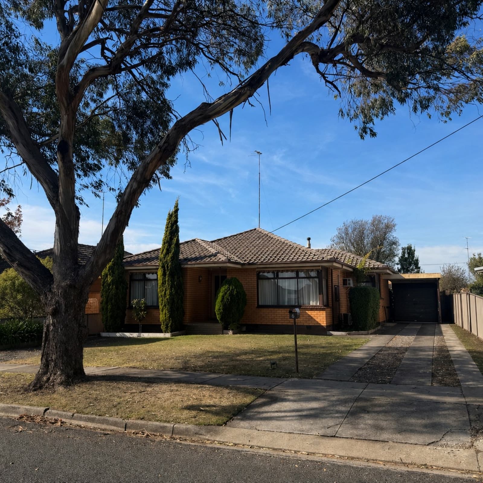 6 Maude Street, WENDOUREE, Wendouree - Image 1