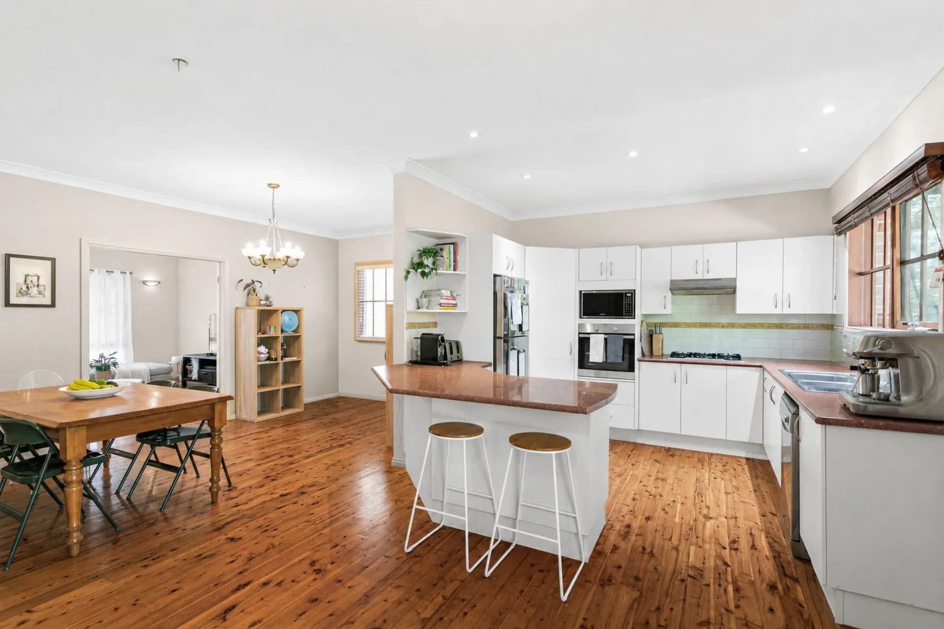 46 Lewis Drive, Figtree, NSW, Figtree - Thumbnail 2