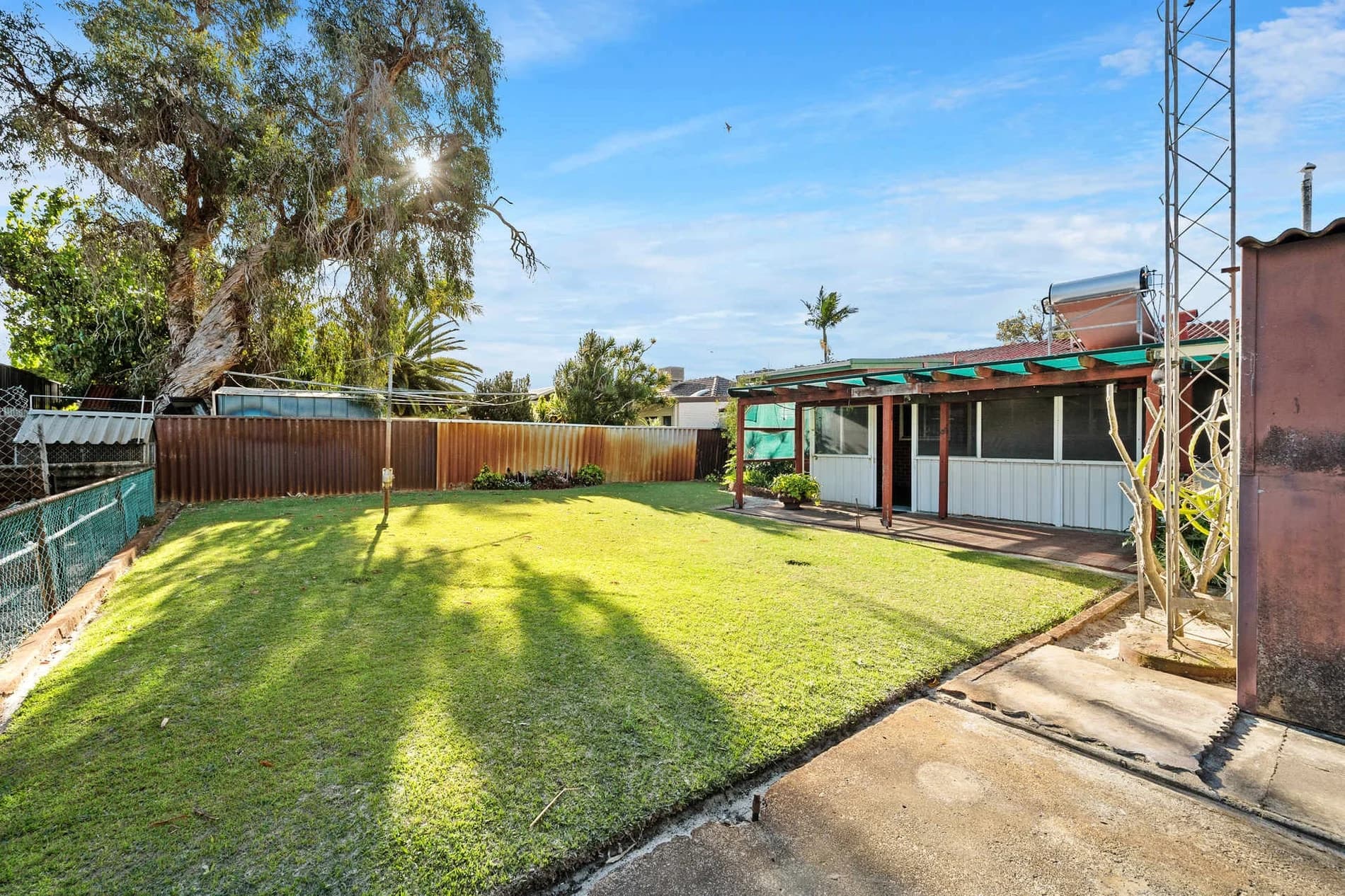 6/27 Falkirk Avenue, MAYLANDS WA 6051, Embleton - Thumbnail 2