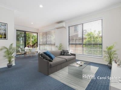 22/16 Violet Close, Eight Mile Plains - Thumbnail 3