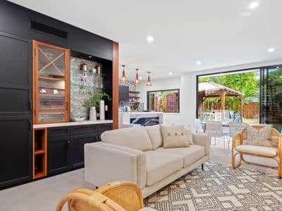 65 Macrossan Avenue, Norman Park - Thumbnail 3