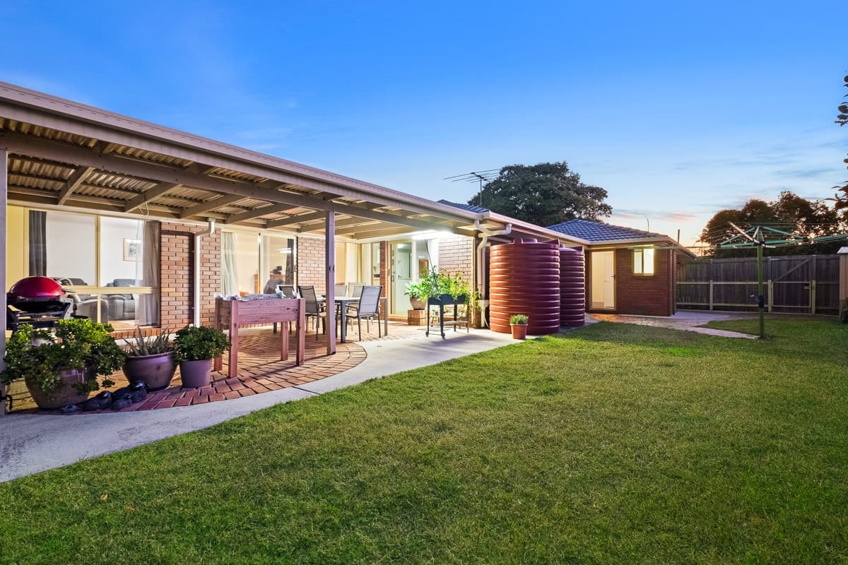14 Whitecastle Street, Carindale - Image 1