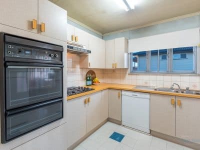 11 Mayfair Street, Carina - Thumbnail 3