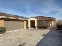2/14 Georgia Court, Bairnsdale VIC, Bairnsdale - Image 1