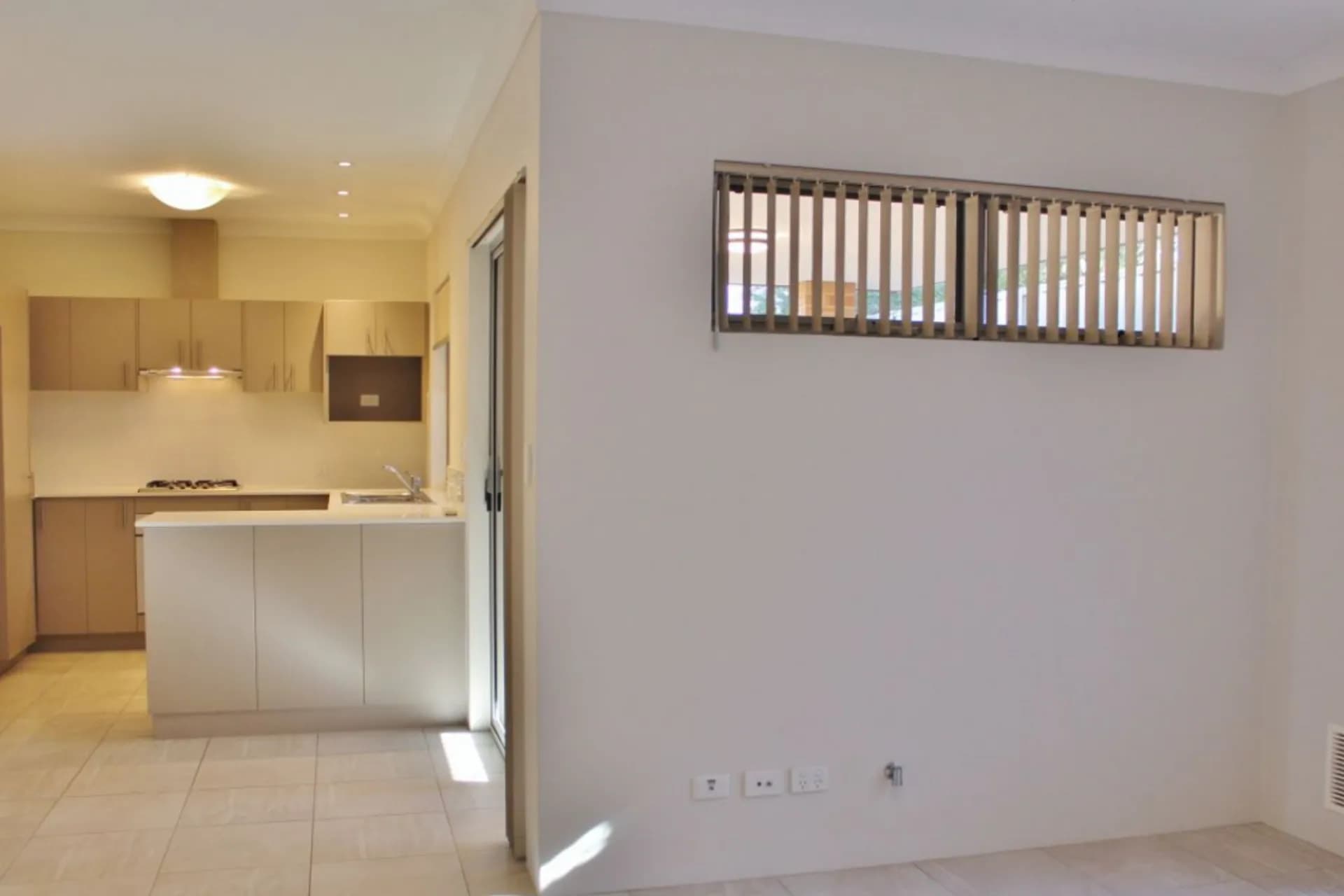 18B Nineham Avenue, Spearwood, WA, Spearwood - Thumbnail 4