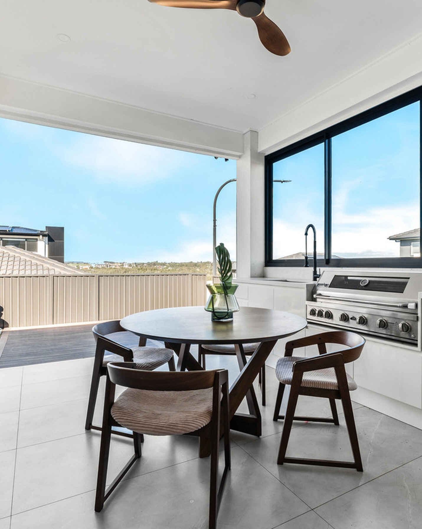 23 Woodgate Parkway Box Hill, Hill - Thumbnail 8