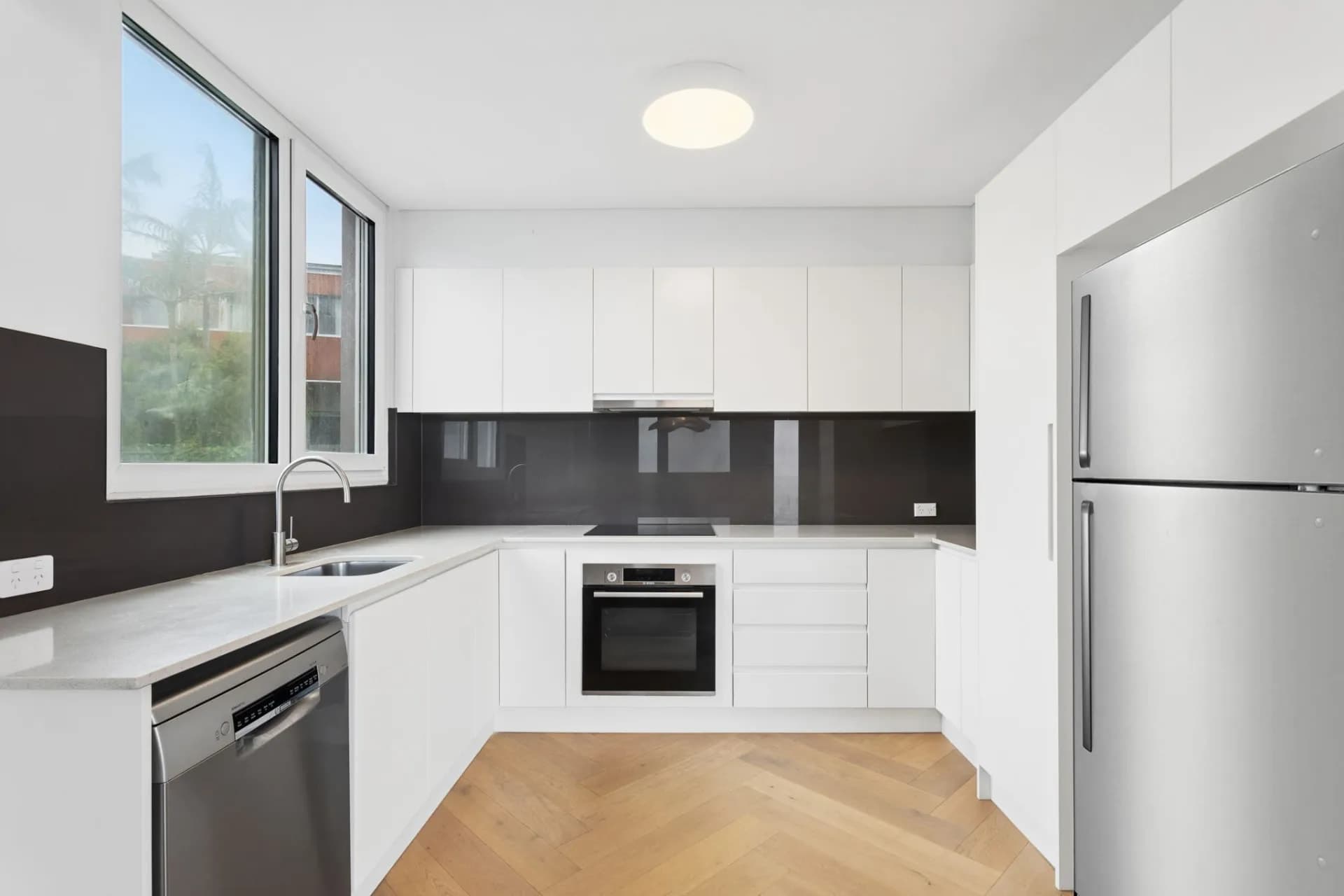 13/3 Pacific Avenue, Tamarama, NSW, Tamarama - Thumbnail 3