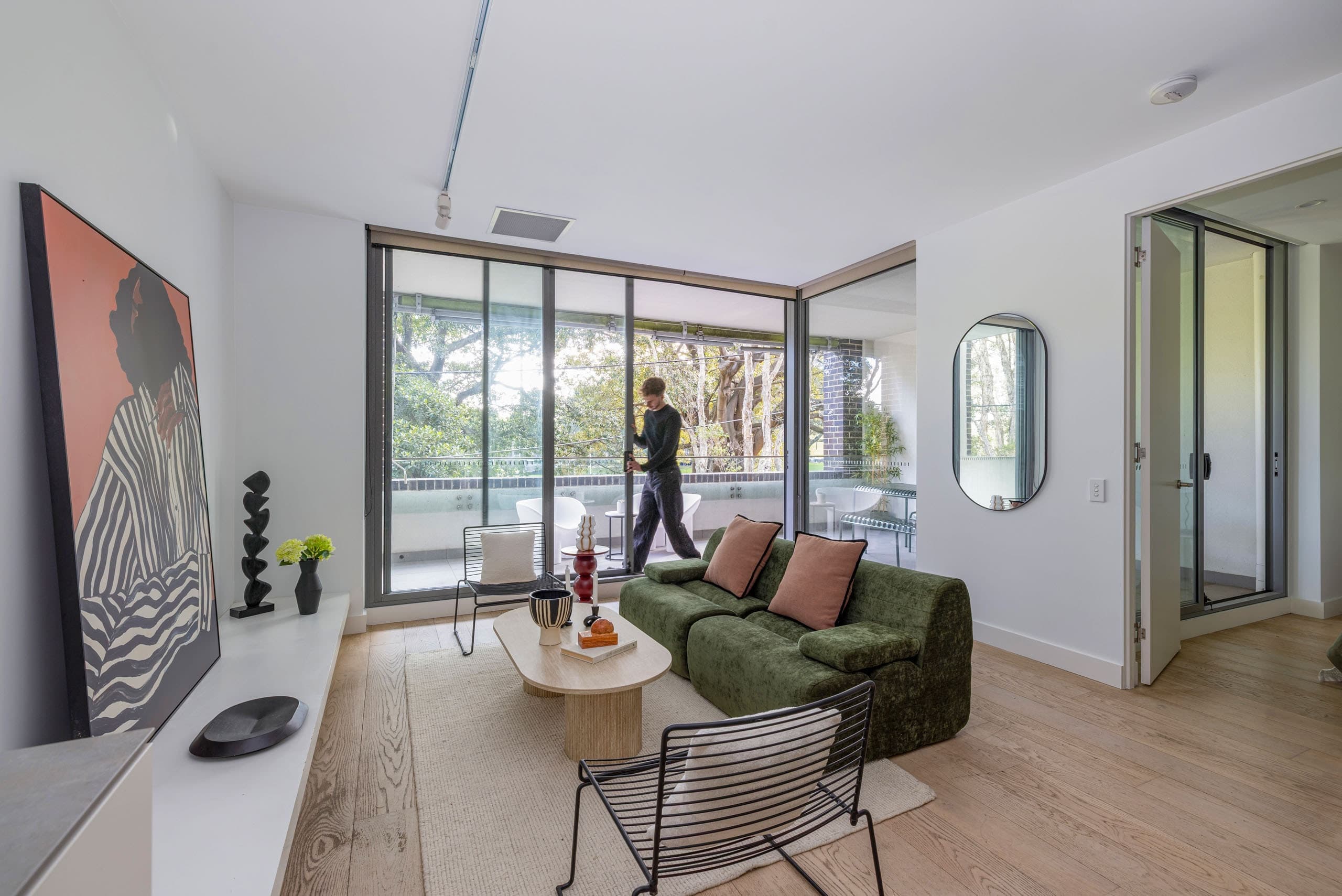 D137 810-822 Elizabeth Street, Waterloo - Image 1