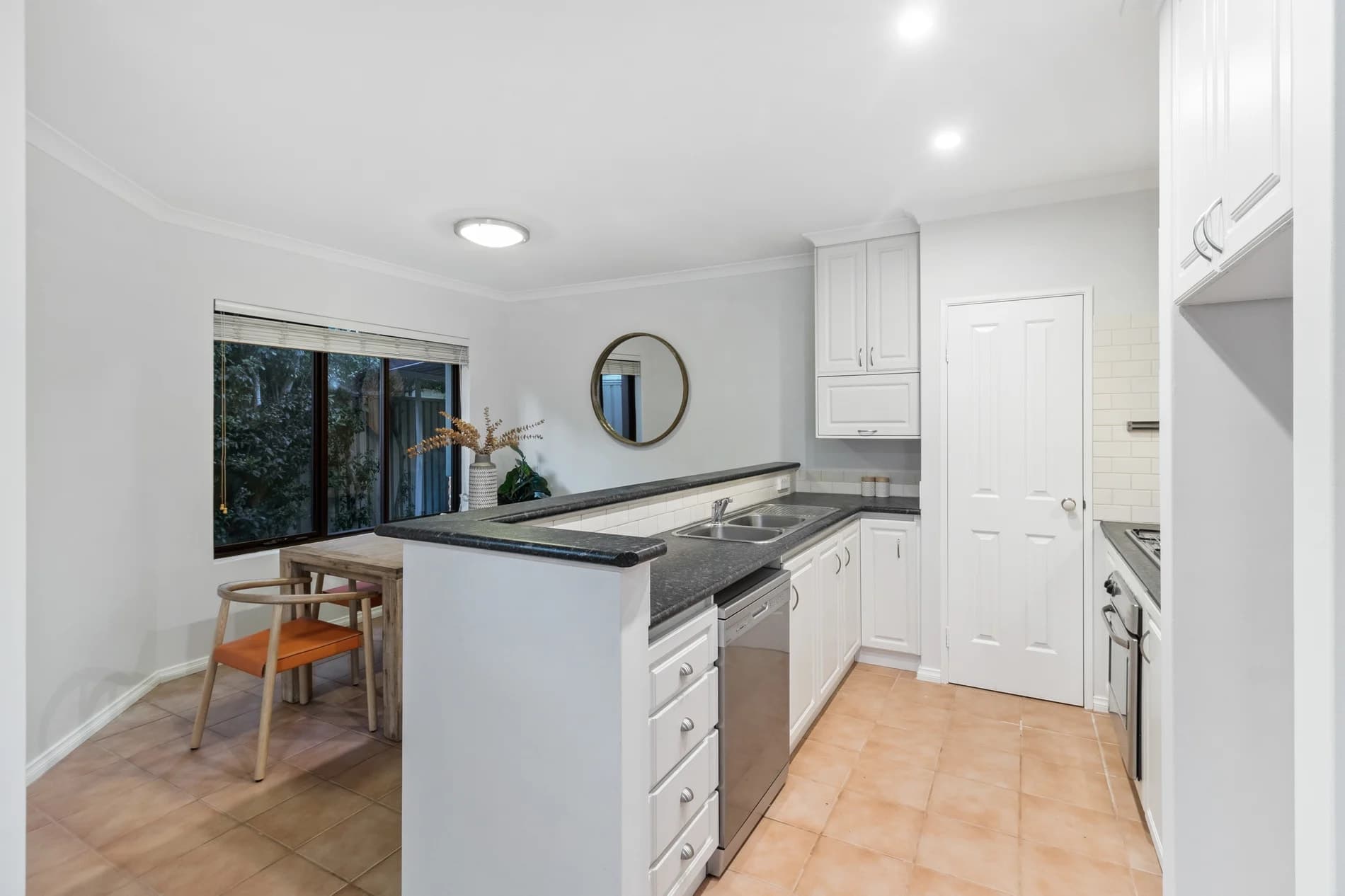 6/27 Falkirk Avenue, MAYLANDS WA 6051, Bayswater - Thumbnail 3