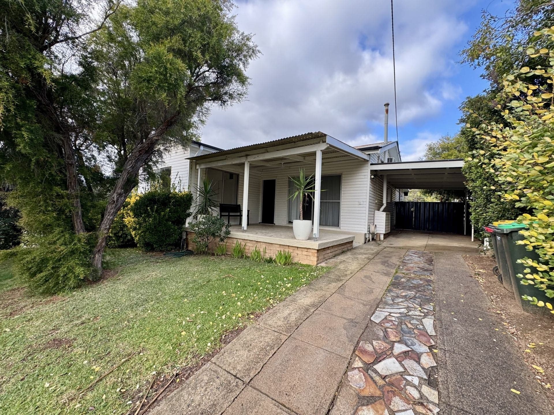 18 Templemore Street, Young NSW, Young - Thumbnail 2