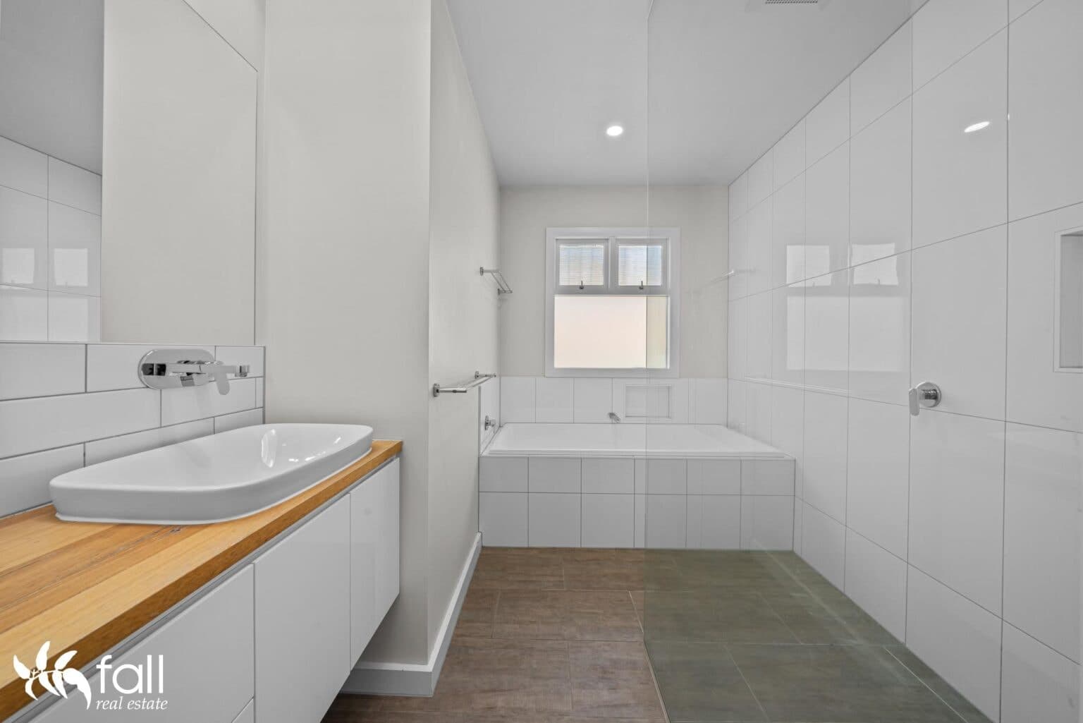 21 Beach Road, LINDISFARNE TAS 7015, Lindisfarne - Thumbnail 4
