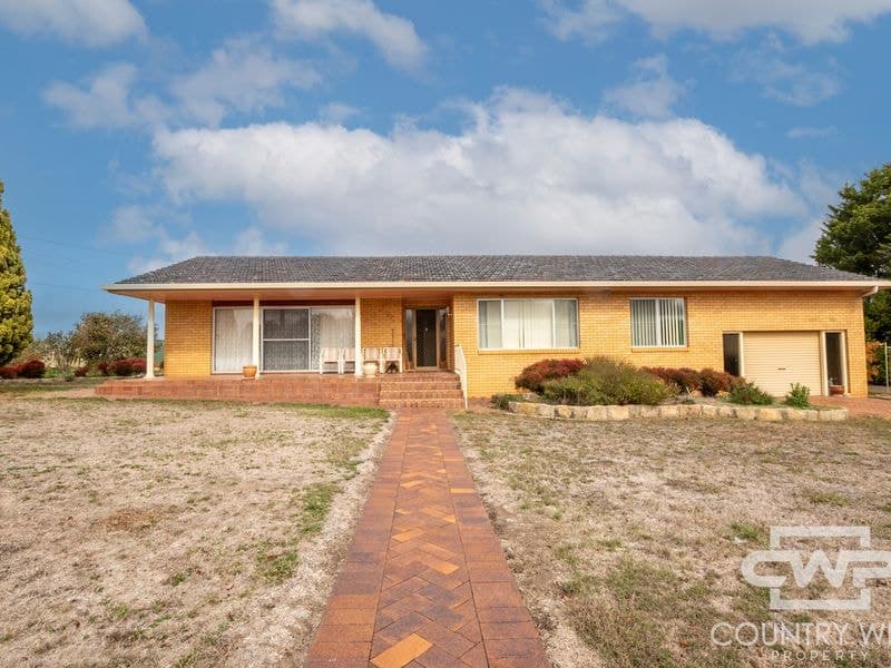 23 Simpson Street, Deepwater, Deepwater - Image 1