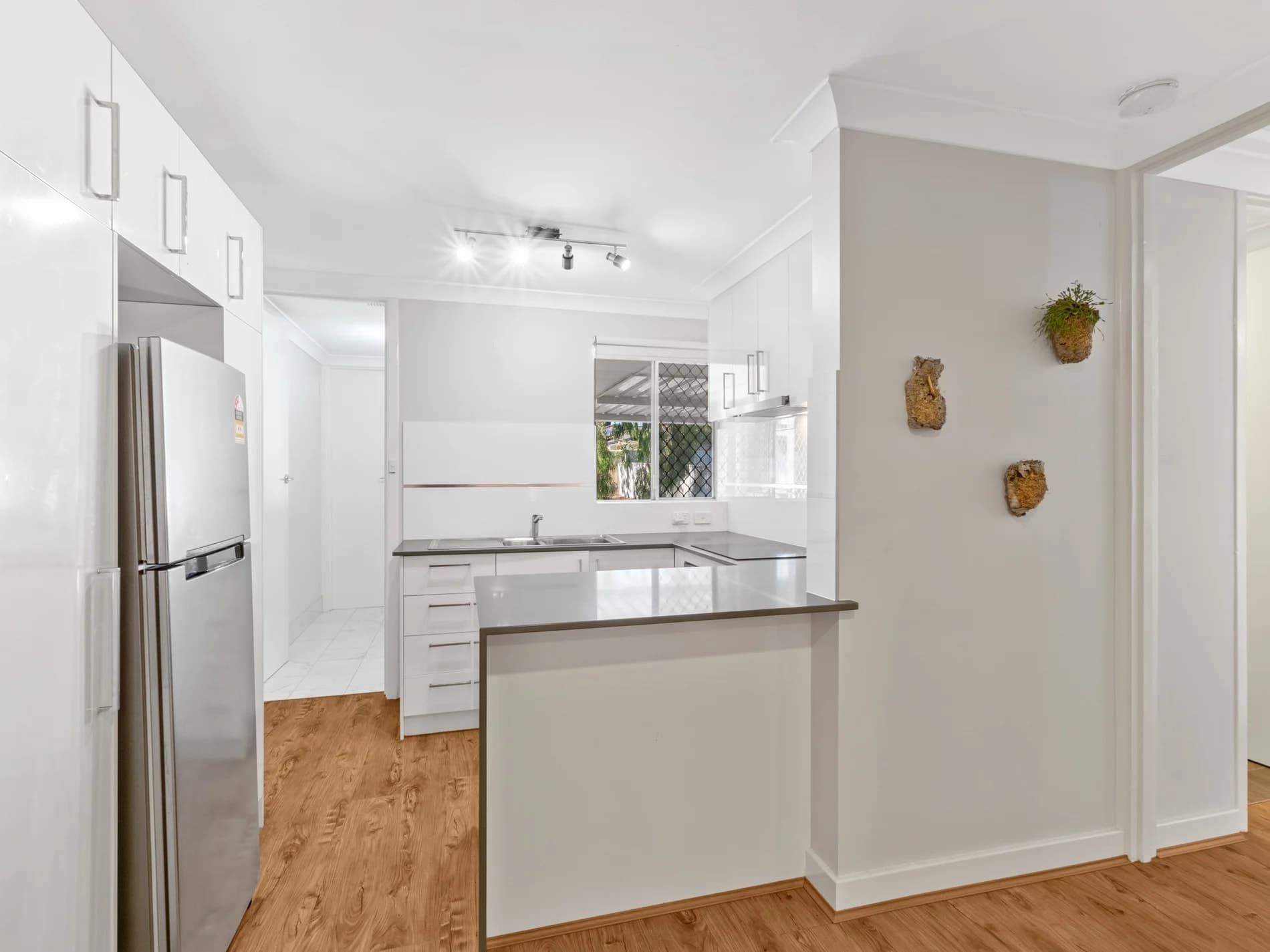 6/27 Falkirk Avenue, MAYLANDS WA 6051, Embleton - Thumbnail 3