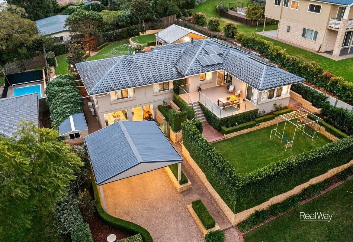 17 Mackenzie Street, Mount Lofty QLD 4350, Mount Lofty - Image 1