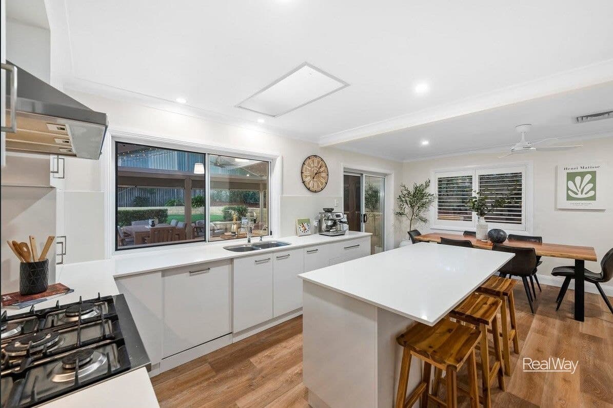 17 Mackenzie Street, Mount Lofty QLD 4350, Mount Lofty - Thumbnail 3