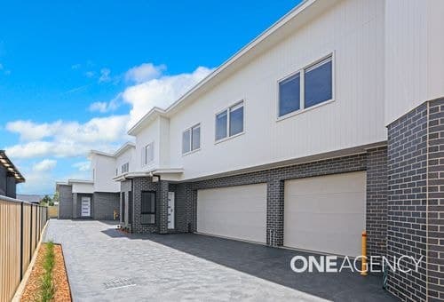2/28 Fisher Street, Oak Flats, Oak Flats - Image 1