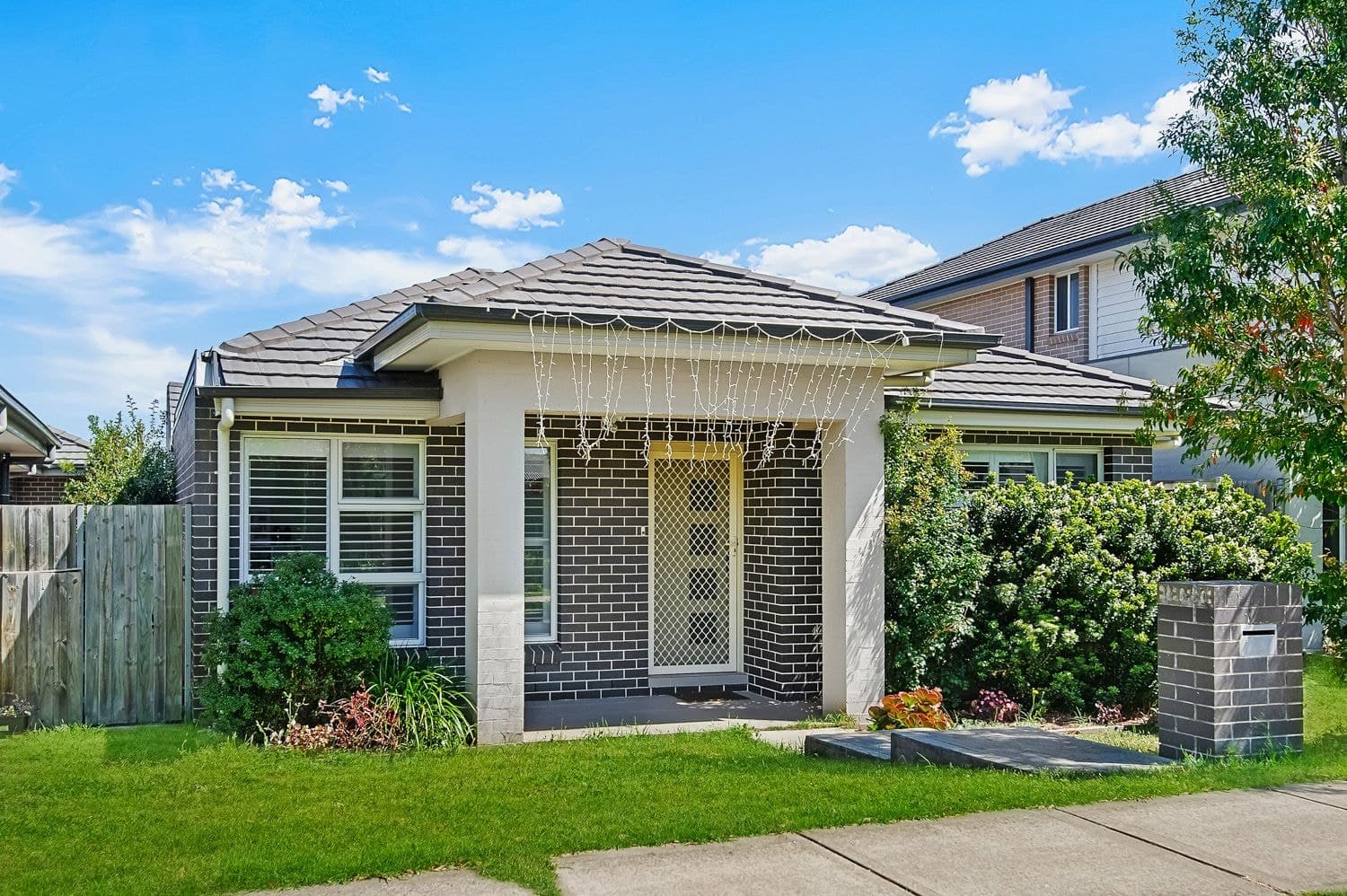 65 Carisbrook Street, North Kellyville, North Kellyville - Thumbnail 2