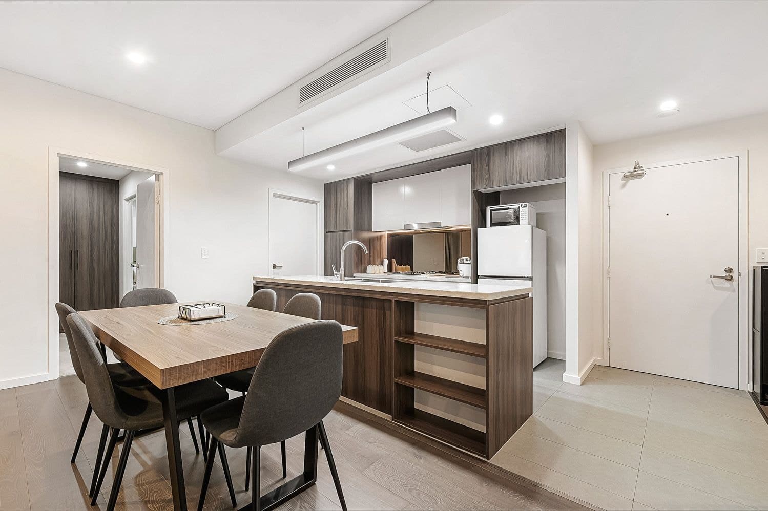 208/104 Caddies Boulevard, Rouse Hill, Rouse Hill - Thumbnail 3