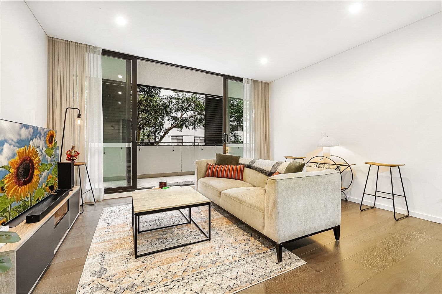 208/104 Caddies Boulevard, Rouse Hill, Rouse Hill - Thumbnail 4