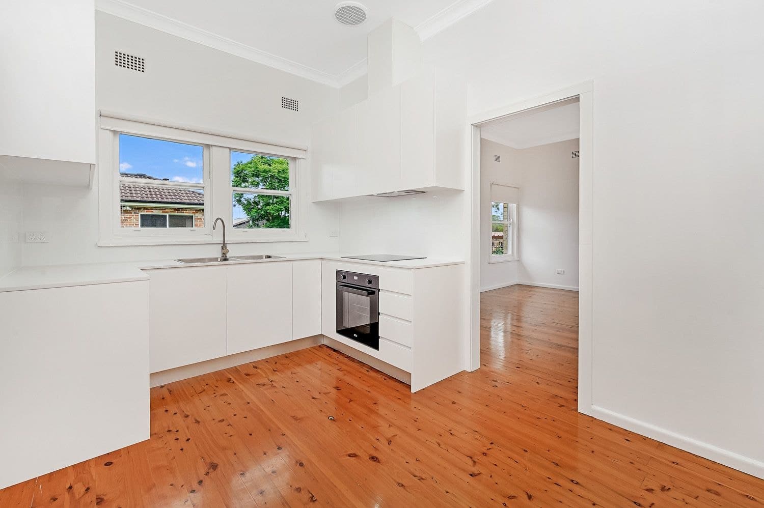 18 Pulbrook Parade, Hornsby, Hornsby - Thumbnail 2