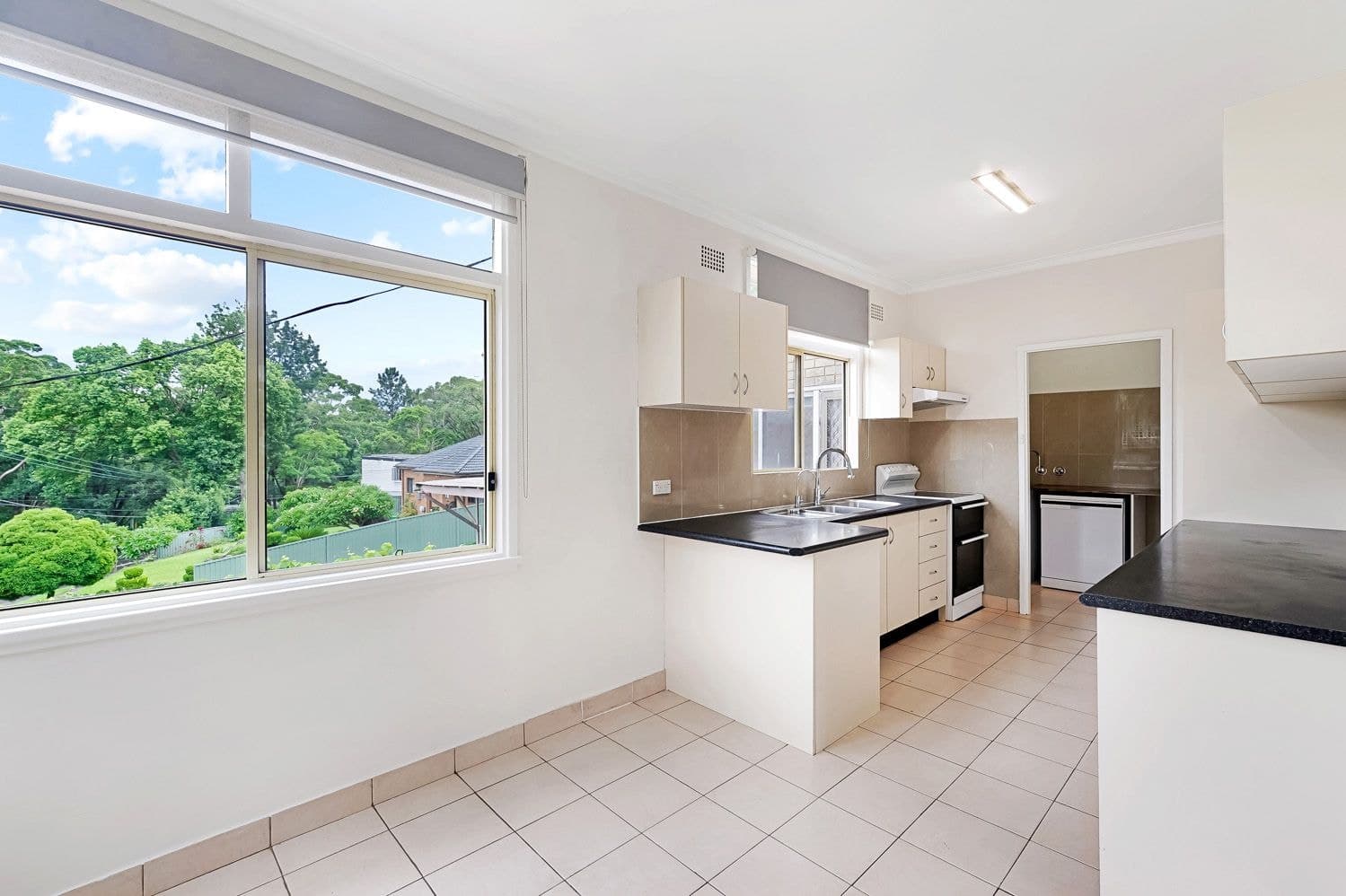 38 Thornleigh Street, 38 Thornleigh Street - Thumbnail 4