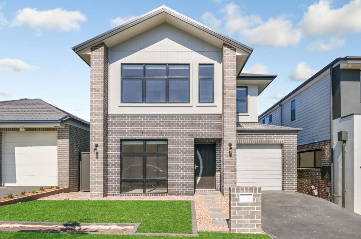 31 Welara Street, Box Hill, Box Hill - Thumbnail 2
