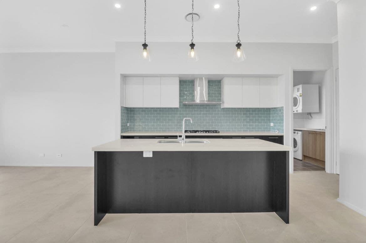 31 Welara Street, Box Hill, Box Hill - Thumbnail 3