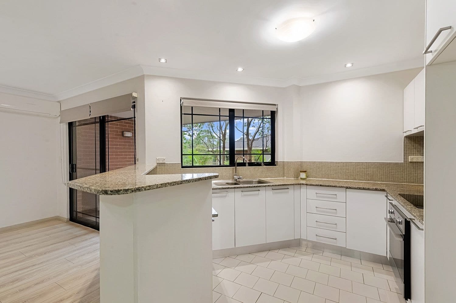 12/29 Sherbrook Road, Hornsby, Hornsby - Thumbnail 7