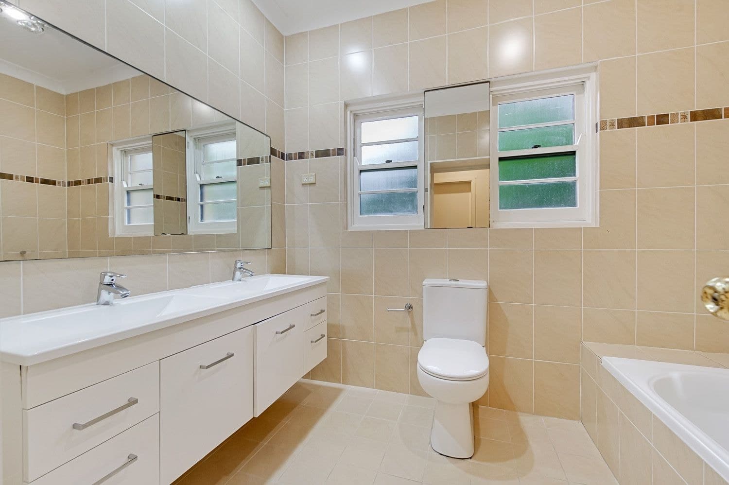 21 Woolcott Avenue, Wahroonga, Wahroonga - Thumbnail 6