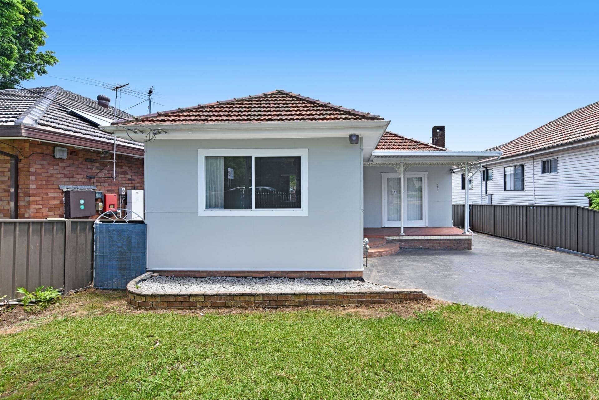 250 Waterloo Road Road, Greenacre, Greenacre - Thumbnail 2